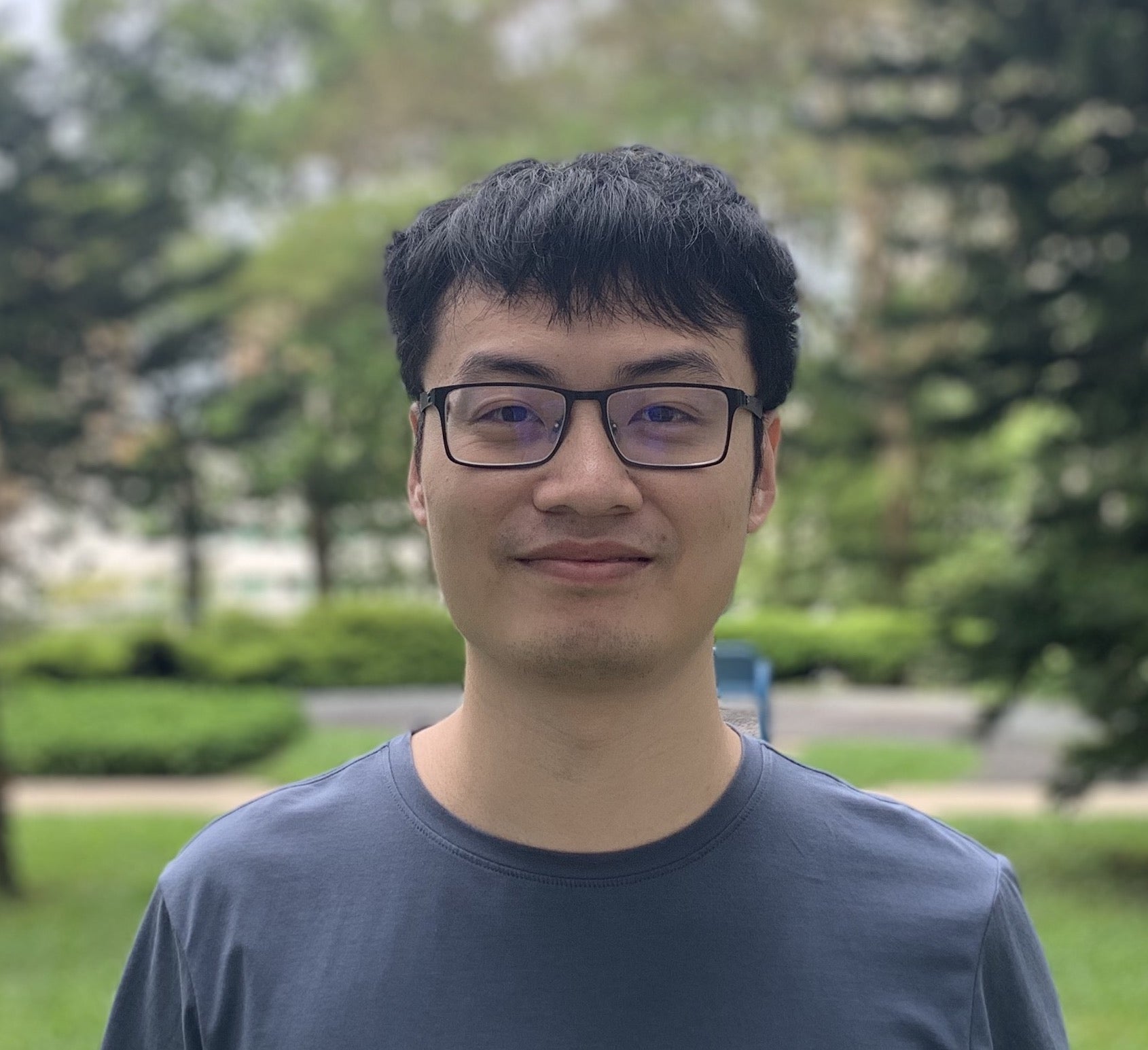Xiangzhong Luo